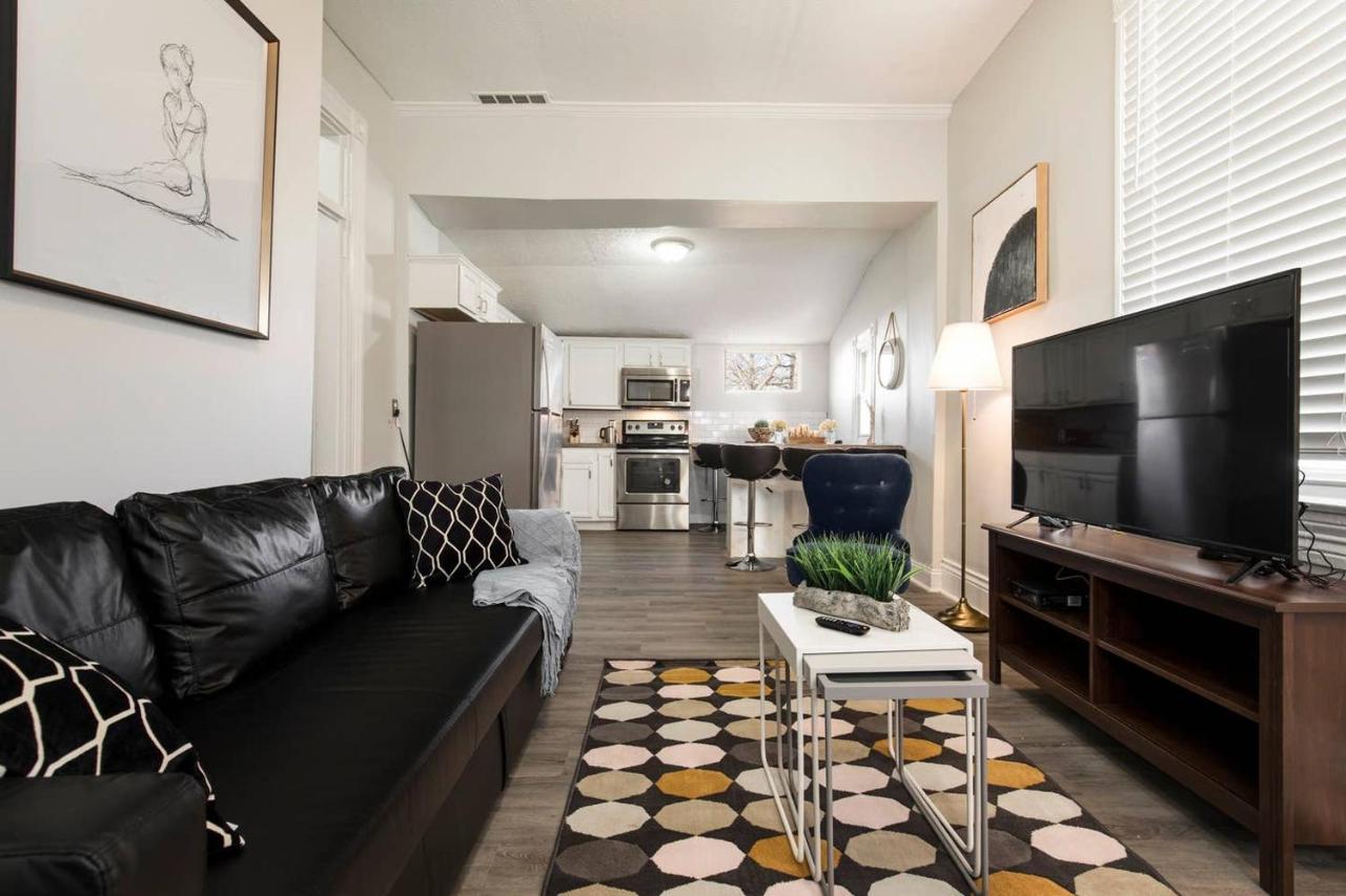 Louisville Dream House 4Br 2Ba By Cozysuites Eksteriør billede