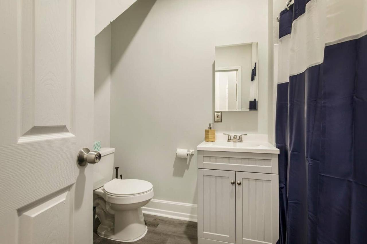 Louisville Dream House 4Br 2Ba By Cozysuites Eksteriør billede